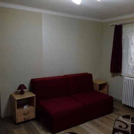 Kiraly Apartman Gheorgheni  Bagian luar foto