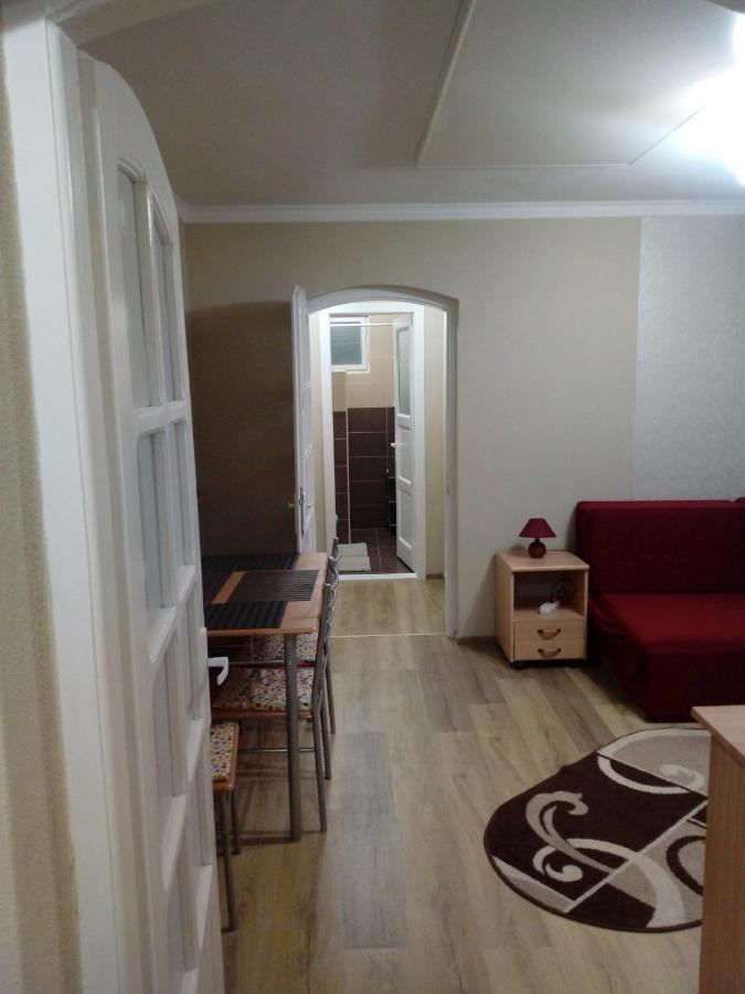 Kiraly Apartman Gheorgheni  Bagian luar foto