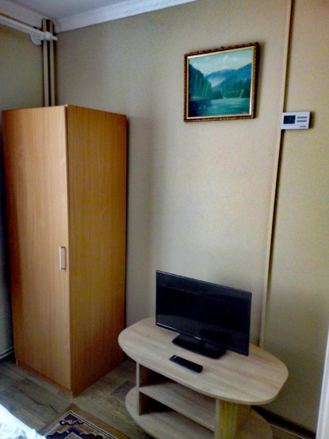 Kiraly Apartman Gheorgheni  Bagian luar foto