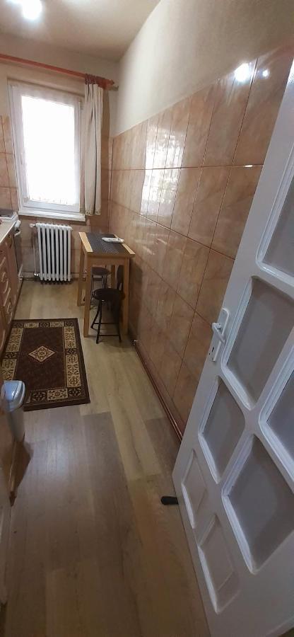 Kiraly Apartman Gheorgheni  Bagian luar foto